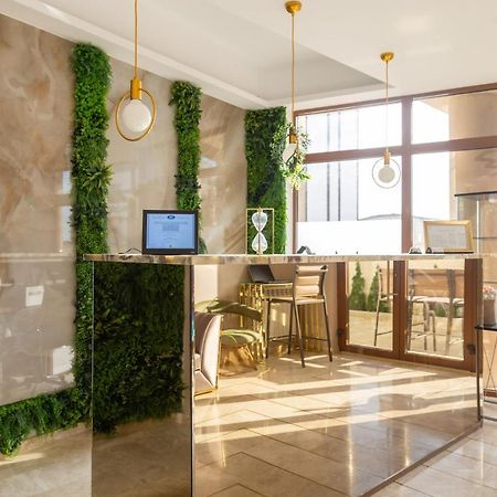 Hotel Manor Năvodari Kültér fotó
