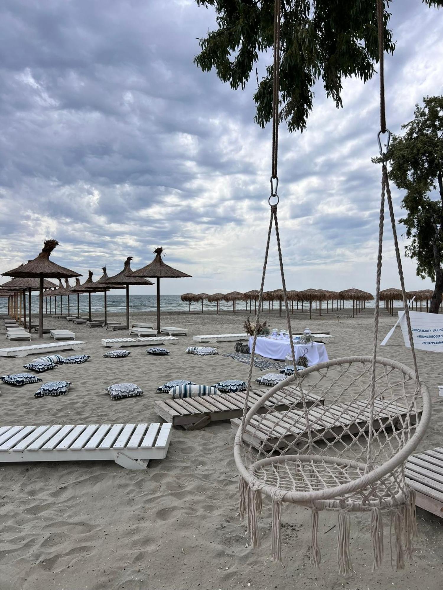 Hotel Manor Năvodari Kültér fotó